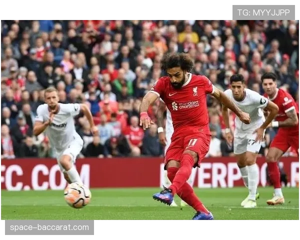 欧联杯晋级后，勒沃库森全队获准放假一天，周四恢复训练