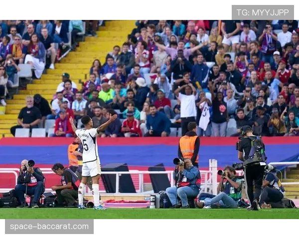 皇马4-0大胜阿尔梅里亚,贝林厄姆完成帽子戏法